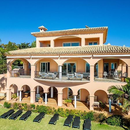 Beachside Villa With Panoramic Sea Views เบนัลมาเดนา ภายนอก รูปภาพ