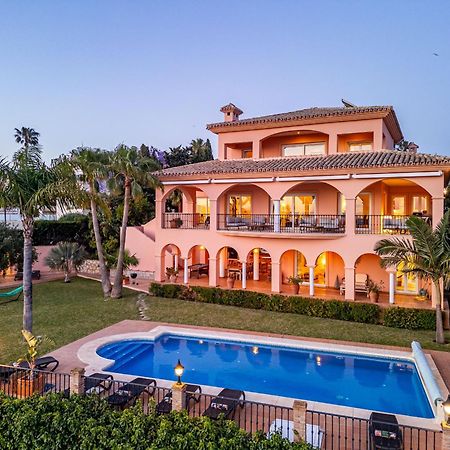 Beachside Villa With Panoramic Sea Views เบนัลมาเดนา ภายนอก รูปภาพ