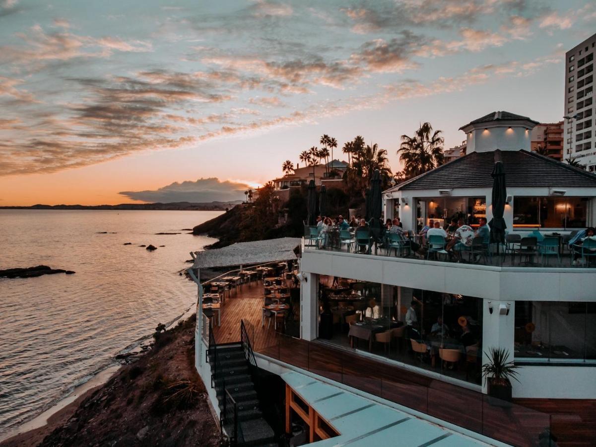 Beachside Villa With Panoramic Sea Views เบนัลมาเดนา ภายนอก รูปภาพ